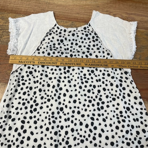 Umgee Linen Blend Frayed Edge Short Sleeve Top Size Small cream black dot - Picture 3 of 7
